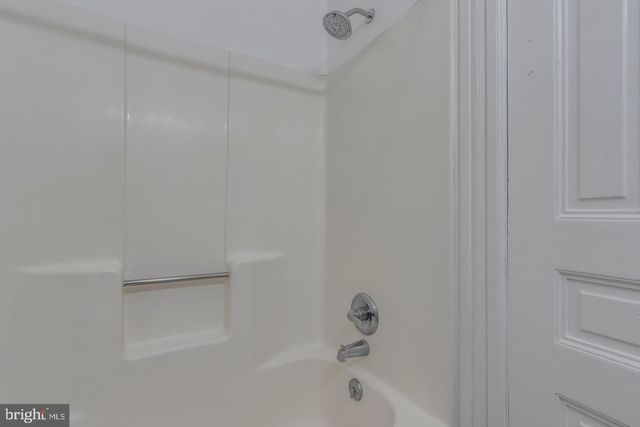 1113 N CALVERT ST, Baltimore, MD 21202