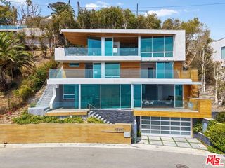 17415 Castellammare Drive, Pacific Palisades (los Angeles), CA 90272