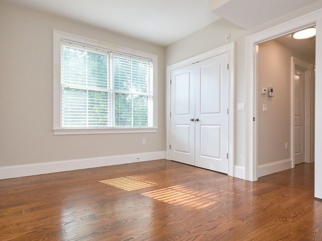 181 Putnam Ave 181, Cambridge, MA 02139