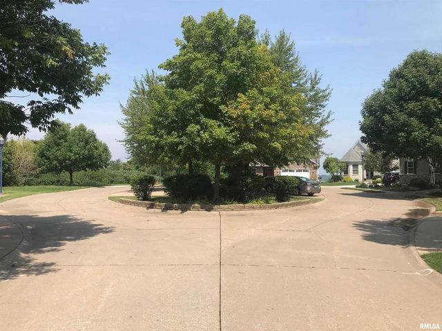 711 7TH Street Court, Moline, IL 61265