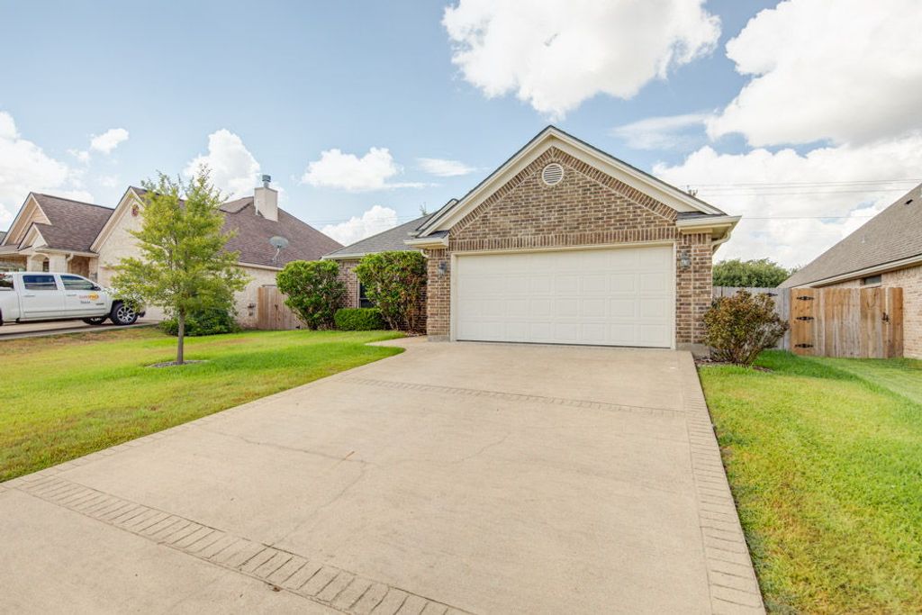 142 Roucourt Loop, College Station, TX 77845 — photo 3