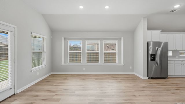 863 MAROON ST, New Braunfels, TX 78130