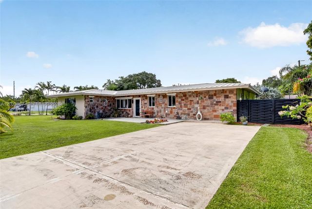 8250 SW 118th Terrace, Miami, FL 33156