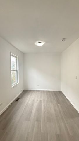 2942 W Pershing Road, Chicago, IL 60632