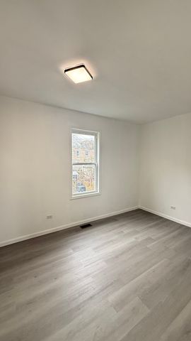 2942 W Pershing Road, Chicago, IL 60632