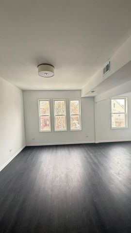 2942 W Pershing Road, Chicago, IL 60632