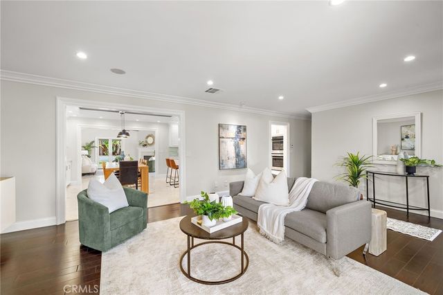 18642 Silver Maple, North Tustin, CA 92705