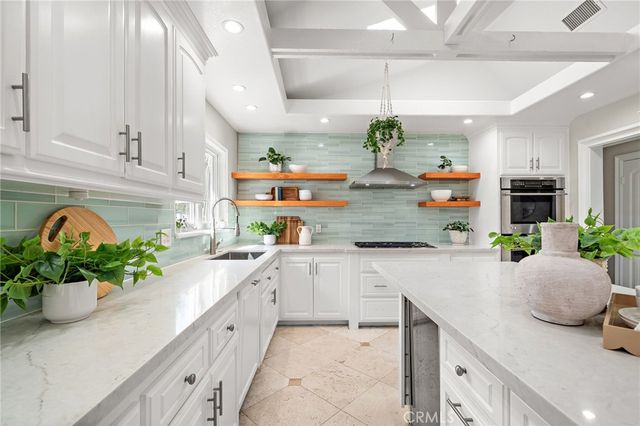 18642 Silver Maple, North Tustin, CA 92705