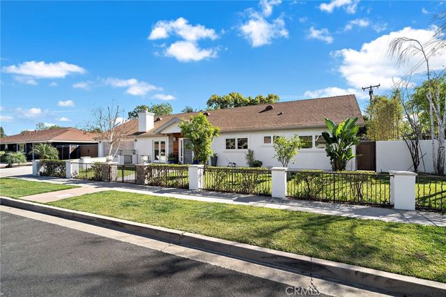 18642 Silver Maple, North Tustin, CA 92705