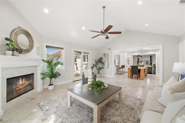 18642 Silver Maple, North Tustin, CA 92705