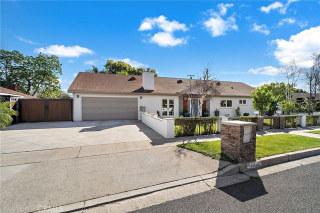 18642 Silver Maple, North Tustin, CA 92705
