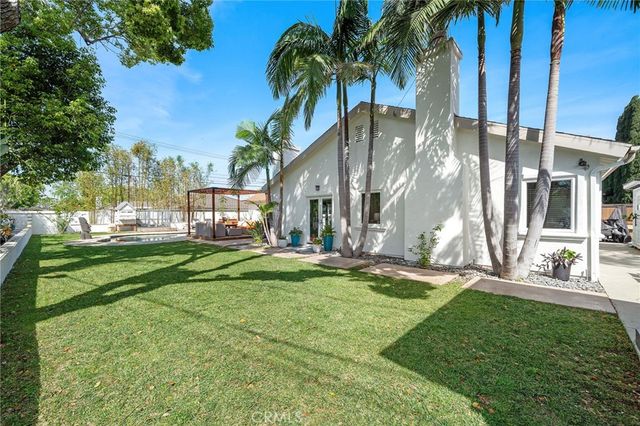 18642 Silver Maple, North Tustin, CA 92705