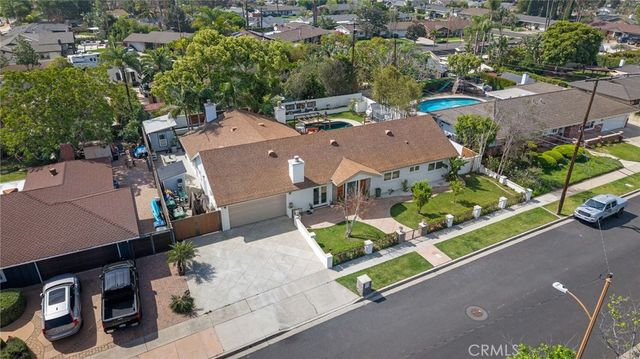 18642 Silver Maple, North Tustin, CA 92705