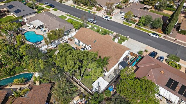 18642 Silver Maple, North Tustin, CA 92705