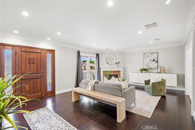 18642 Silver Maple, North Tustin, CA 92705