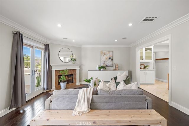 18642 Silver Maple, North Tustin, CA 92705