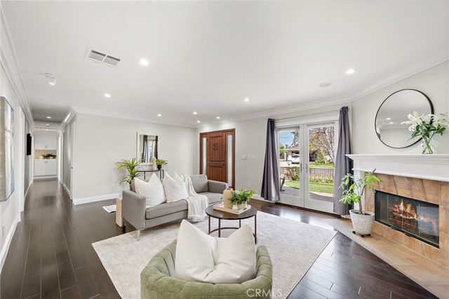 18642 Silver Maple, North Tustin, CA 92705