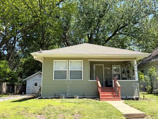816 S New Avenue, Springfield, MO 65806