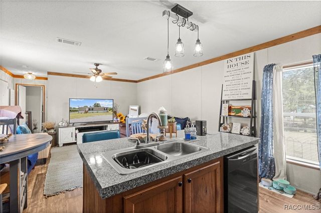 609 S Redbud Terrace, Inverness, FL 34450