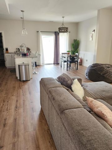 3203 TIMBER RUN DR, Columbia, MO 65203