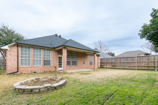 1400 Lyra Lane, Arlington, TX 76013