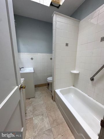 1633 CROSSLYNNE AVE, Oaklyn, NJ 08107
