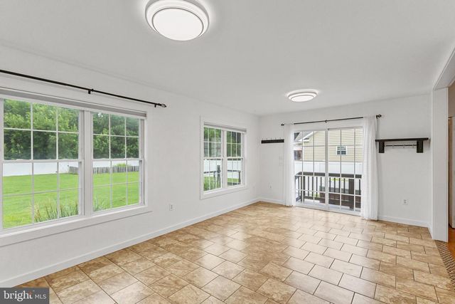 8846 LENNOX DR, Delmar, MD 21875