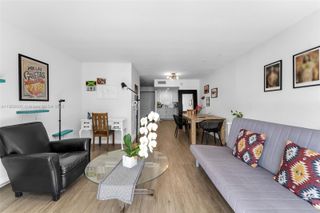 20 NW 87th Ave A204, Miami, FL 33172