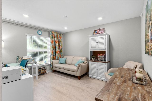 1944 HARVEST LANDING CIRCLE, Lakeland, FL 33810