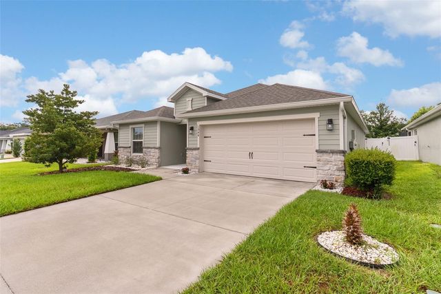 1944 HARVEST LANDING CIRCLE, Lakeland, FL 33810