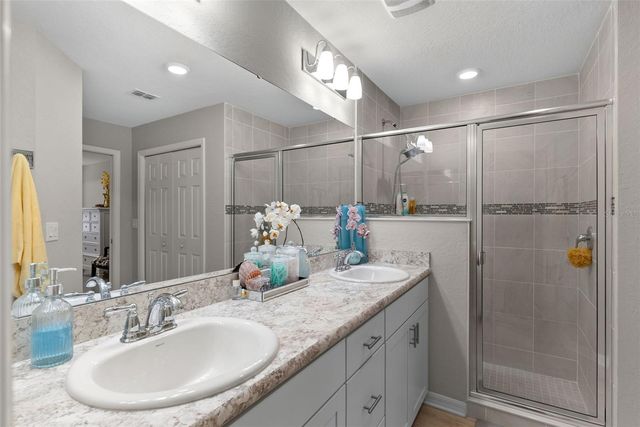 1944 HARVEST LANDING CIRCLE, Lakeland, FL 33810
