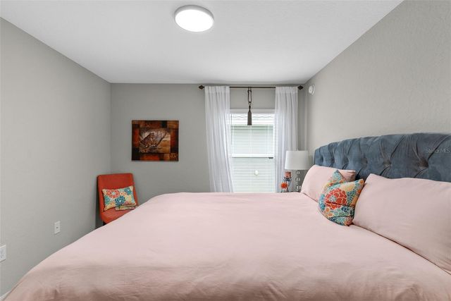 1944 HARVEST LANDING CIRCLE, Lakeland, FL 33810