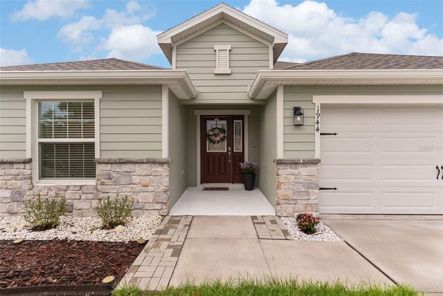 1944 HARVEST LANDING CIRCLE, Lakeland, FL 33810