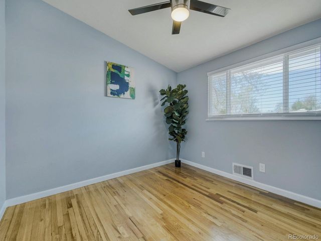 7888 Applewood Ln, Denver, CO 80221