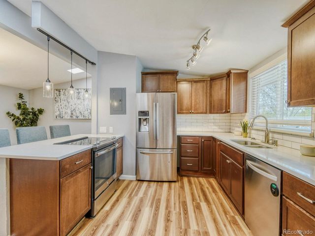 7888 Applewood Ln, Denver, CO 80221