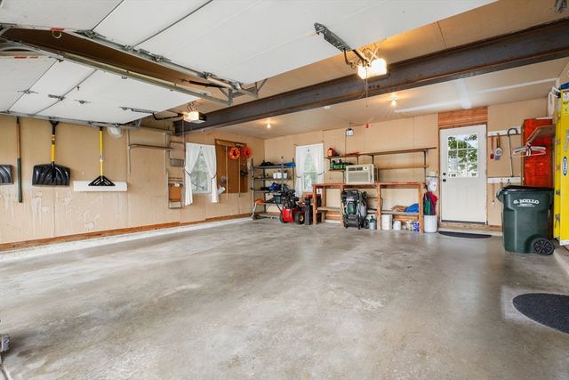 22 Turkey Hill Road, Newburyport, MA 01950