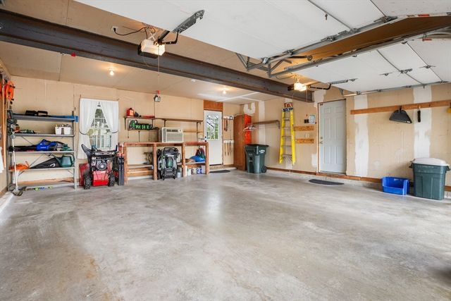 22 Turkey Hill Road, Newburyport, MA 01950