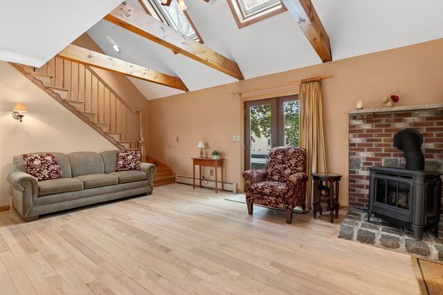 22 Turkey Hill Road, Newburyport, MA 01950