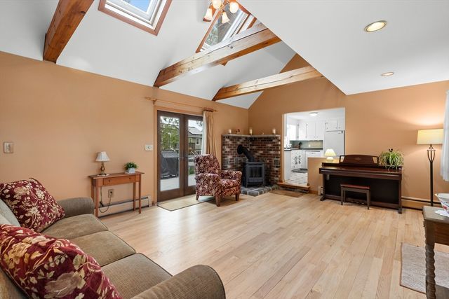22 Turkey Hill Road, Newburyport, MA 01950