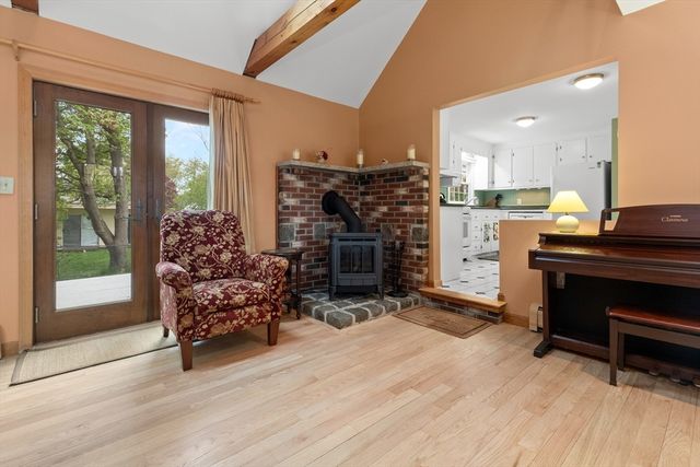 22 Turkey Hill Road, Newburyport, MA 01950