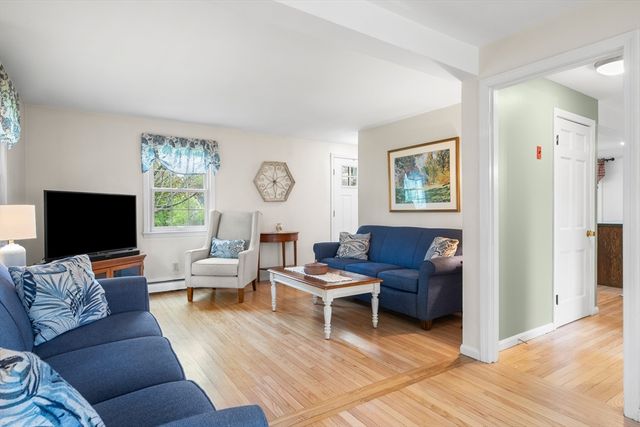 22 Turkey Hill Road, Newburyport, MA 01950