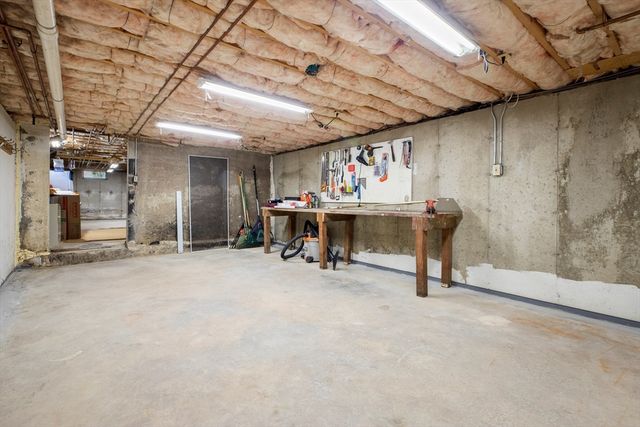 22 Turkey Hill Road, Newburyport, MA 01950