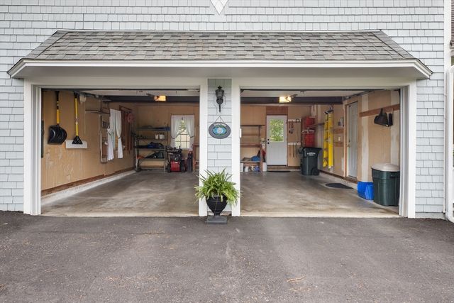 22 Turkey Hill Road, Newburyport, MA 01950