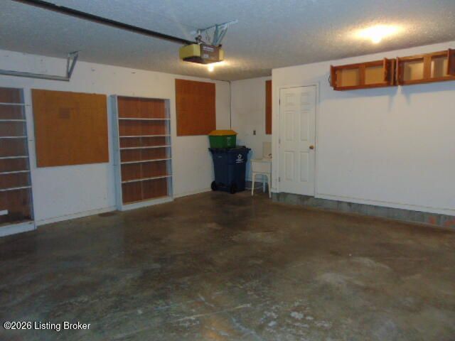 12130 Belmont Park Cir, Louisville, KY 40243