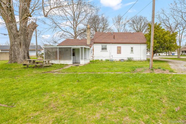 29229 Beverly Road, Romulus, MI 48174