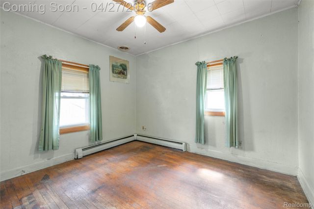 29229 Beverly Road, Romulus, MI 48174