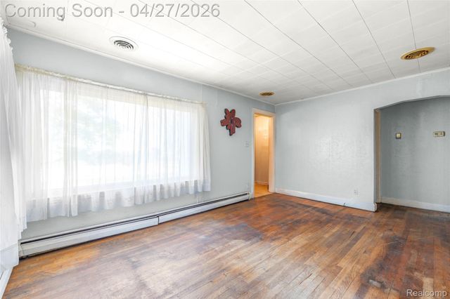 29229 Beverly Road, Romulus, MI 48174