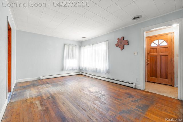 29229 Beverly Road, Romulus, MI 48174