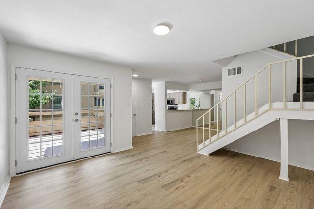 5200 Martel Avenue 7D, Dallas, TX 75206