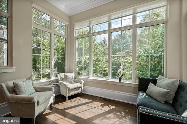 4964 ESKRIDGE TER NW, Washington, DC 20016